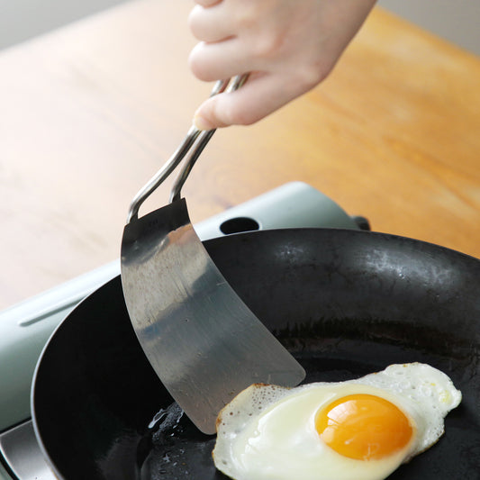 やわらかくしなる ステンレス製 フレキシブルターナー 貝印 KAIセレクト100