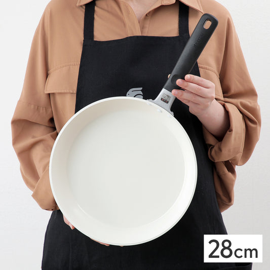 京セラ セラブリッドフライパン シャンパンゴールド