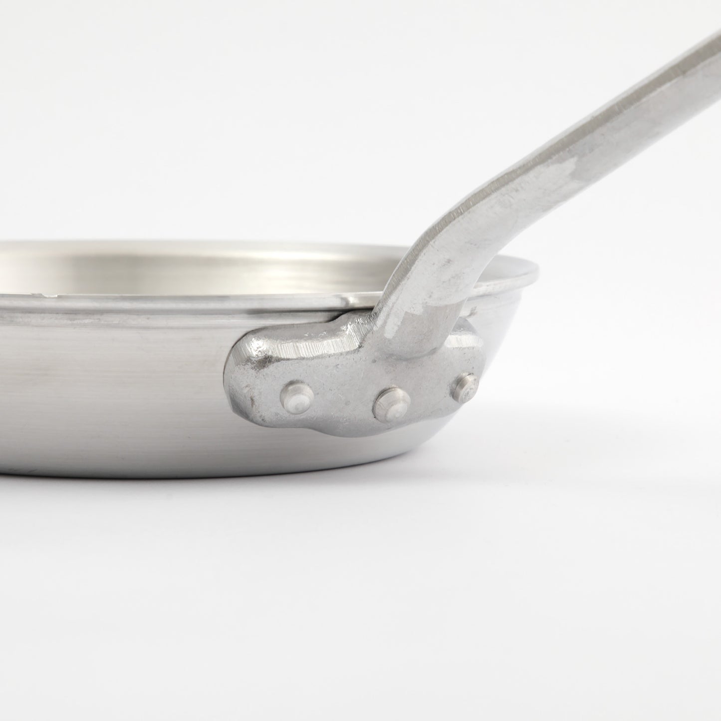 中村銅器製作所 アルミフライパン 鐵兎堂ブラシセット 【選べる2サイズ＆ゴムヘラ付】 日本製 プロ仕様 パスタ イタリアン