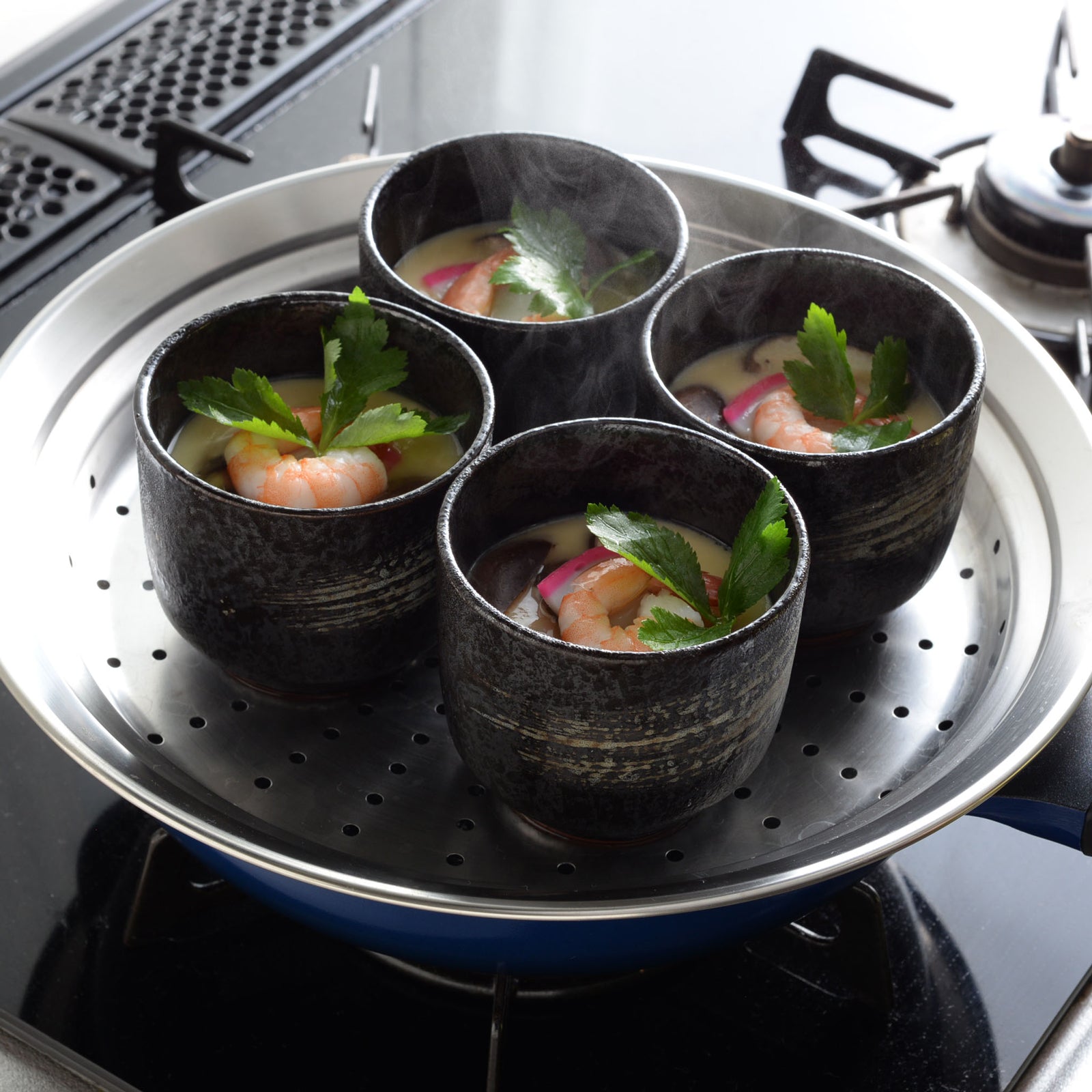 アーネスト のせるだけ簡単蒸し器 日本製 燕三条 18～20cm 24～26cm 食洗機対応 レシピ付 - フライパン専門店 鐵兎堂-TETTODO-
